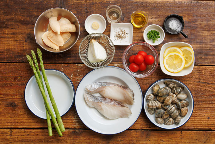 旨みがぎゅっ。簡単せいろレシピ「春野菜と魚介のアクアパッツァ」_画像04