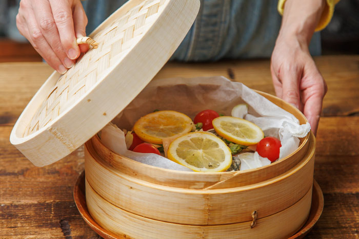 旨みがぎゅっ。簡単せいろレシピ「春野菜と魚介のアクアパッツァ」_画像12