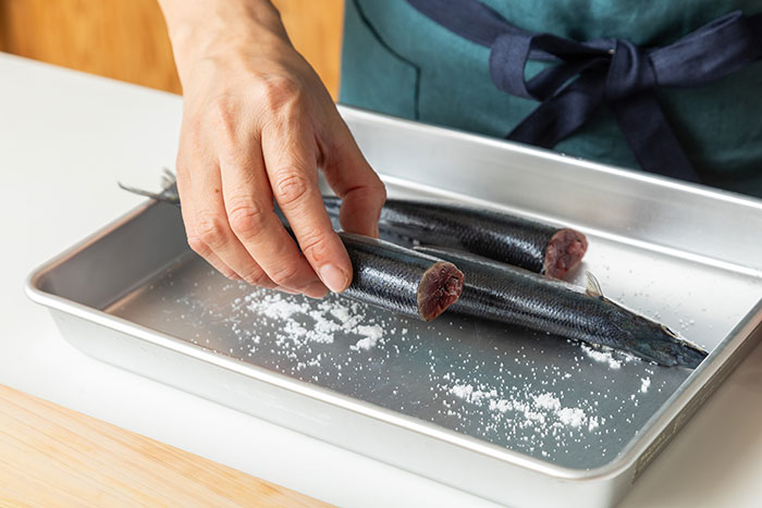 フライパンで簡単「さんまの塩焼き」_画像04