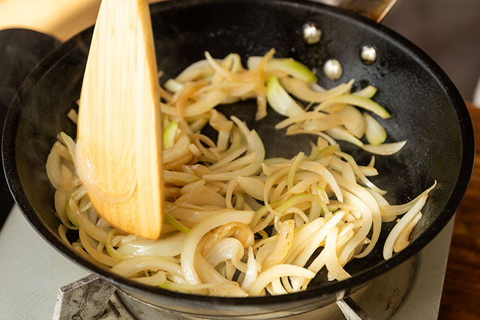 豆乳ホワイトソースが決め手、さつまいもと玉ねぎのシンプルなグラタンレシピ_画像09