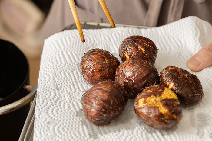 栗の新定番？おやつにもおつまみにもなる、ほっくり「揚げ栗」_画像02