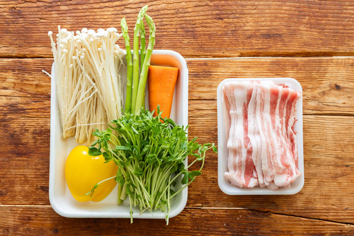 野菜たっぷり！4種のタレも。「肉巻き野菜のせいろ蒸し」レシピ_画像03