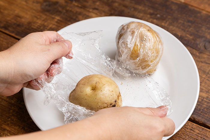 コープ「電子レンジにも強いラップ」の秘密と、親子で簡単レンジ料理♪;