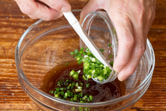 野菜たっぷり！4種のタレも。「肉巻き野菜のせいろ蒸し」レシピ_画像06