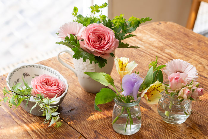 【初心者向け】花屋さん直伝！「花束の飾り方と長持ちさせるコツ」_画像02