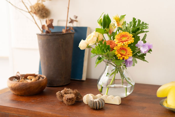 【初心者向け】花屋さん直伝！「花束の飾り方と長持ちさせるコツ」_画像02