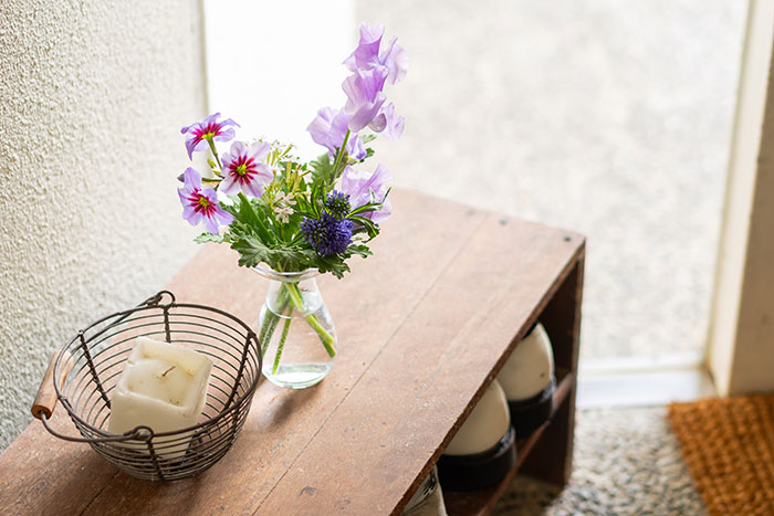 【初心者向け】花屋さん直伝！「花束の飾り方と長持ちさせるコツ」_画像02