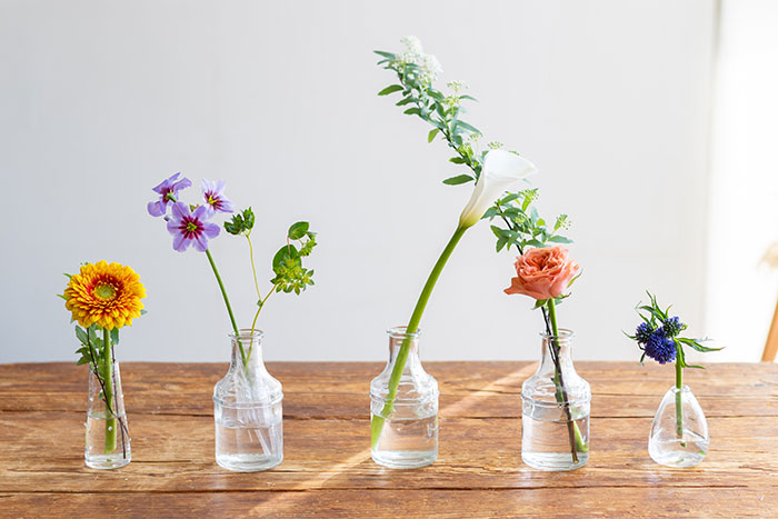 【初心者向け】花屋さん直伝！「花束の飾り方と長持ちさせるコツ」_画像02