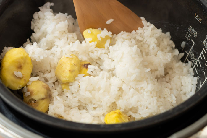 やさしい塩味で栗の甘みを引き立てる。基本の「栗ごはん」レシピ_画像06