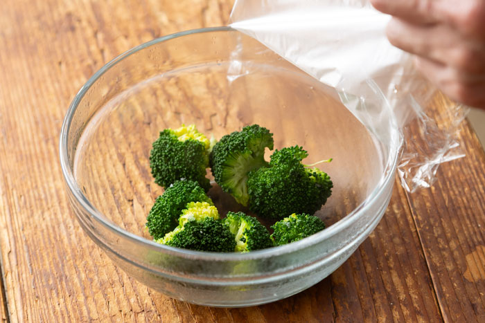 ブロッコリーを味わい尽くす！5分で完成「おかかチーズ和え」と、茎がおいしい「本格ナムル」_画像04