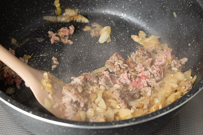 夕食で多めに作って朝楽々！「キーマカレー弁当」と彩りピクルス_画像04