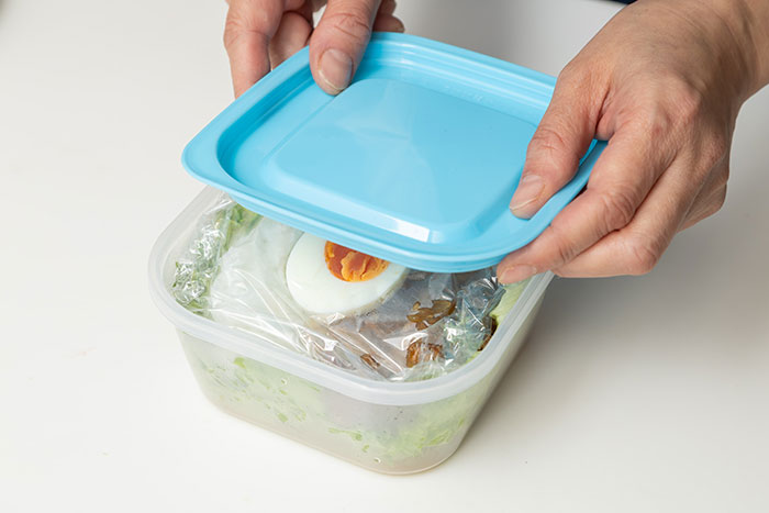 夕食で多めに作って朝楽々！「キーマカレー弁当」と彩りピクルス_画像04