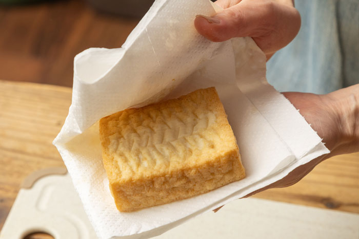 外カリ中とろ「厚揚げのツナ味噌チーズサンド」_画像09