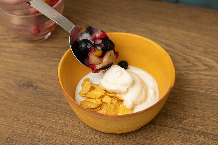 水切りヨーグルトで簡単！「グリークヨーグルトのカフェ風ボウル」_画像12
